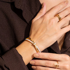 GLOW LINE SLEEK BRACELET - Rinsedlight