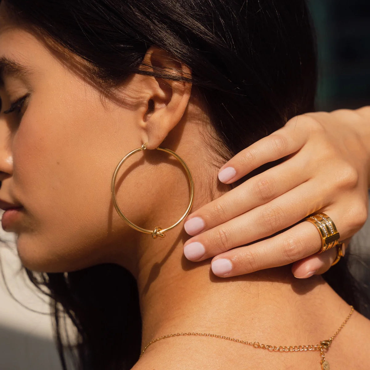 KNOTTED HOOP EARRINGS - GOLD - Rinsedlight